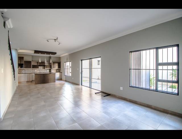 3 BEDROOM CLUSTER FOR SALE IN TERENURE